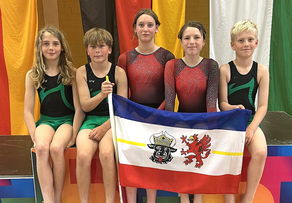 Das Gingster Mixed Team holte einen 14. Platz beim Bundesfinale des Turnwettbewerbs „Jugend trainiert für Olympia und Paralympics“ in Berlin. Foto: privat